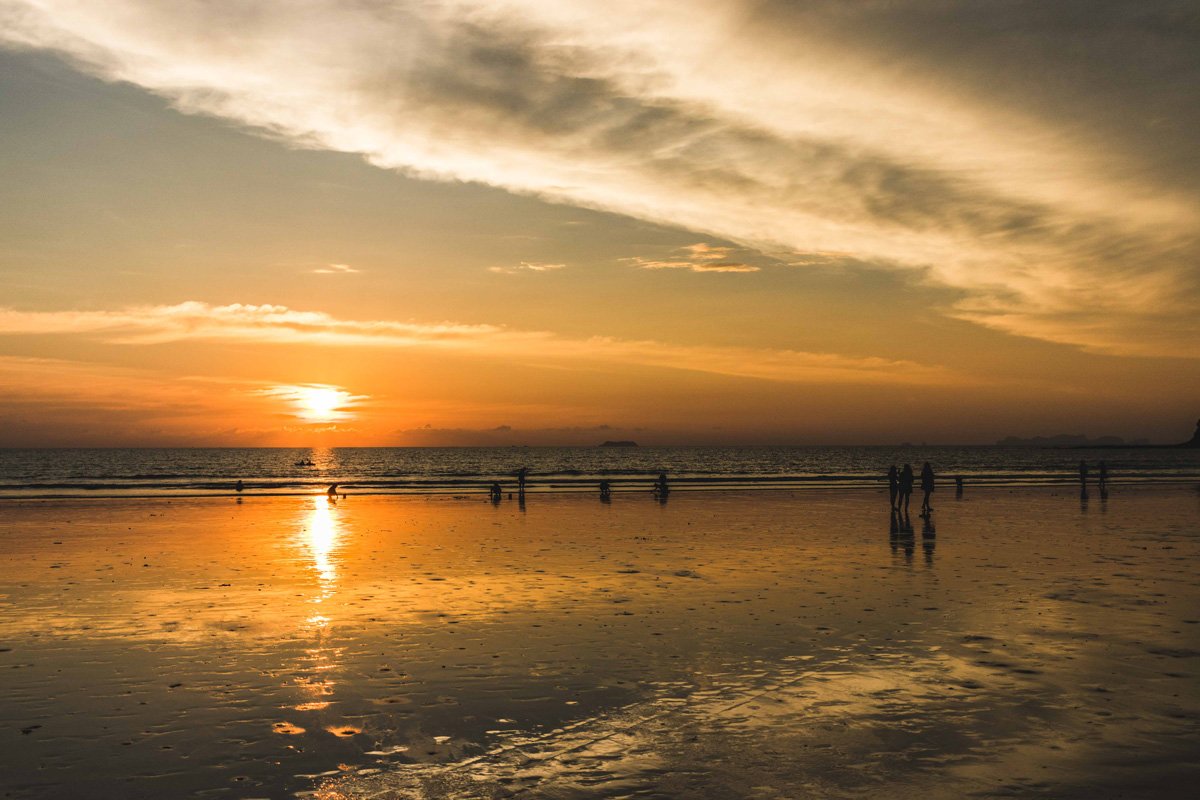 Sonnenuntergang am Klong Dao Beach auf Koh Lanta